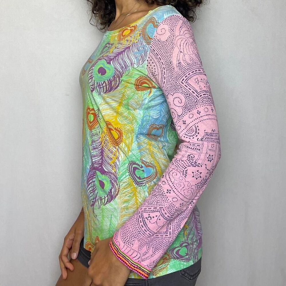 5th and Custo Women's Blue and Pink Shirt - Picture 4 of 7
